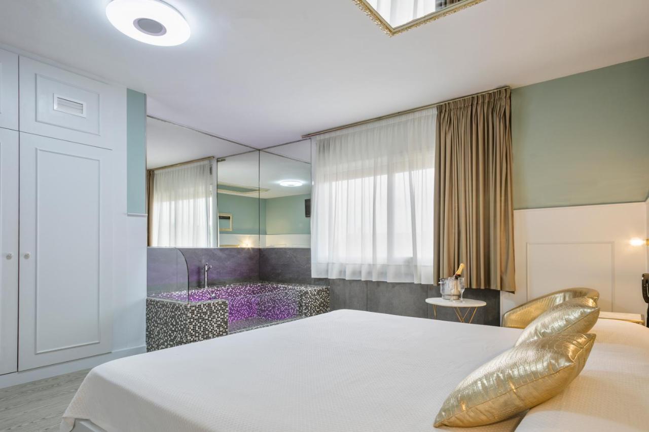 Hotel H Гранолерс Екстериор снимка
