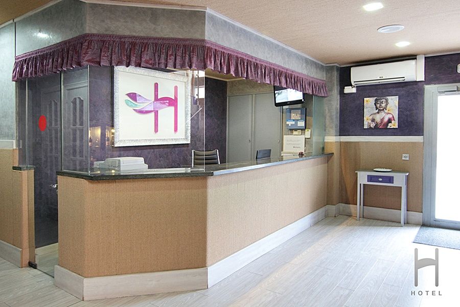 Hotel H Гранолерс Екстериор снимка